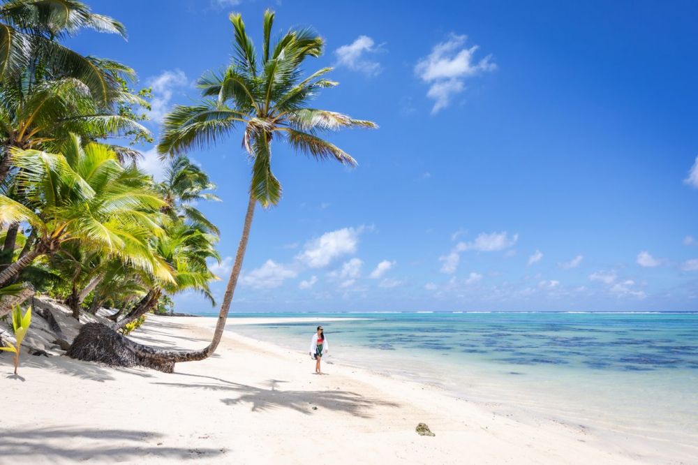 When's the best time to go to the Cook Islands?  Shown is the east coast of Rarotonga