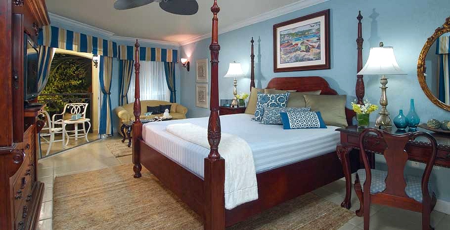 Honeymoon French Deluxe Beachfront Room From Photo Gallery