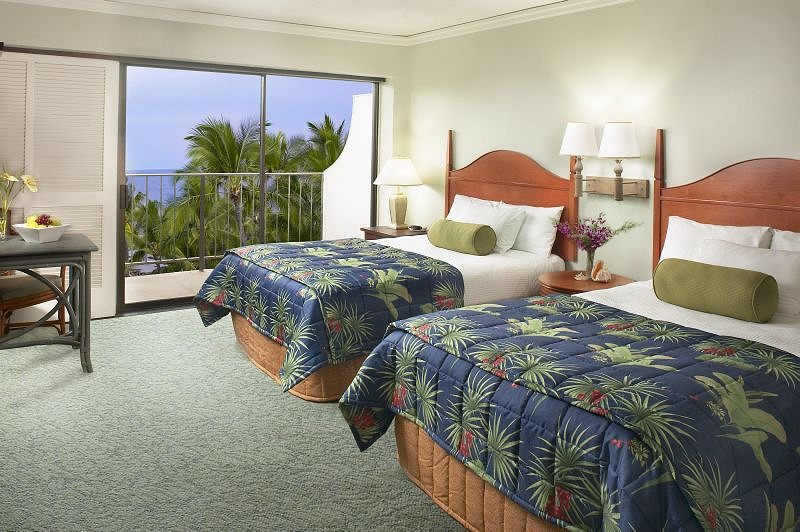 Ocean-View Room Double Beds - Keauhou Beach Resort.