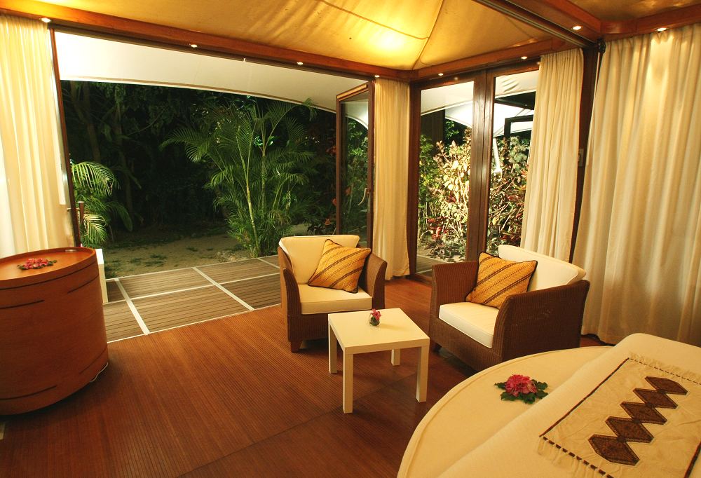 Bure Sitting Area - Fiji Orchid.