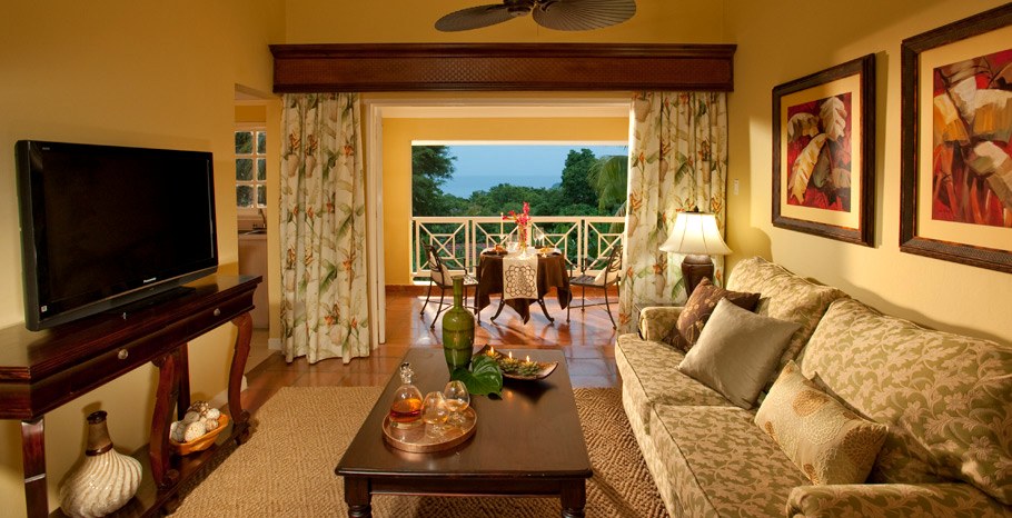 Ocean S Edge Honeymoon Beachfront Concierge Room From Photo