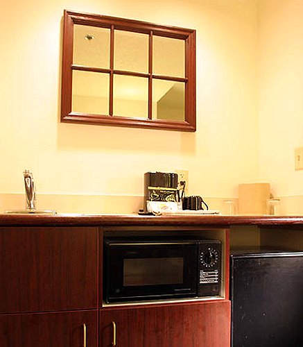 Suite Kitchen - Springhill Suites Fairbanks.