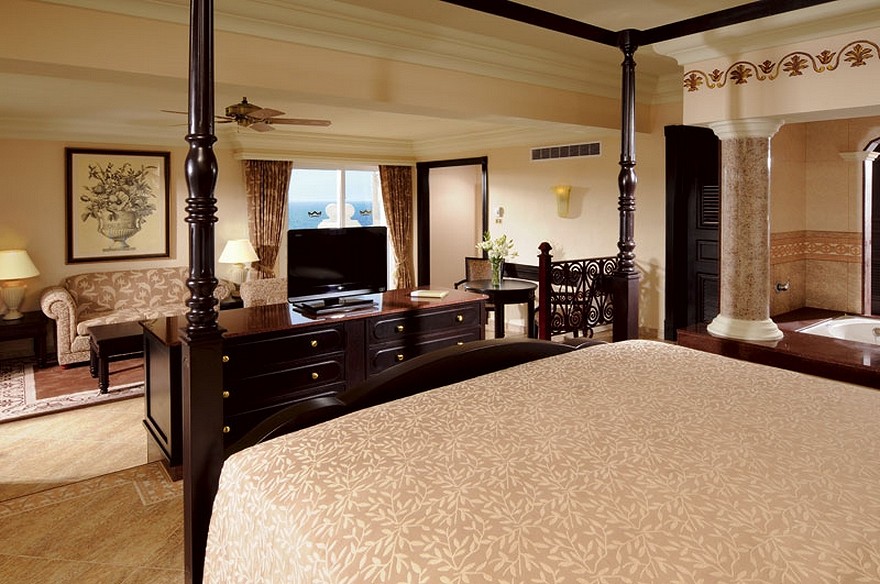 Jacuzzi Junior Suite From Photo Gallery For Hotel Riu