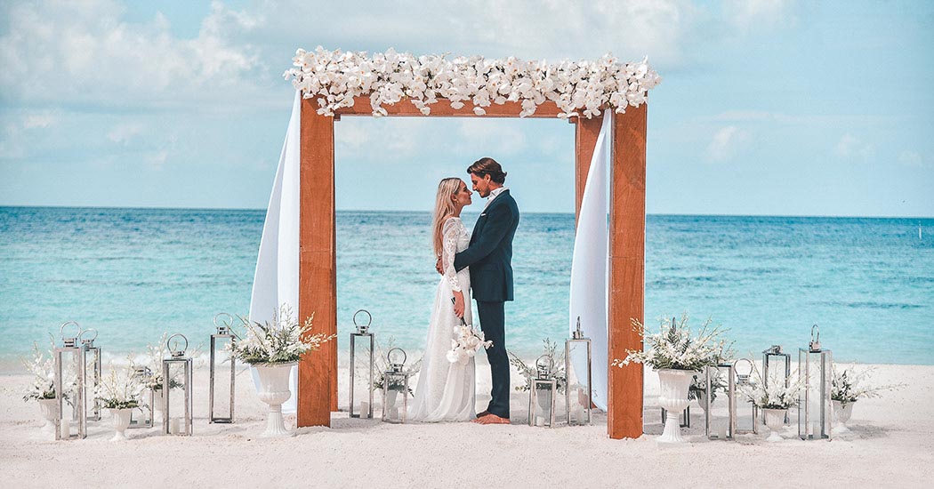 Weddings - Raffles Maldives Meradhoo.