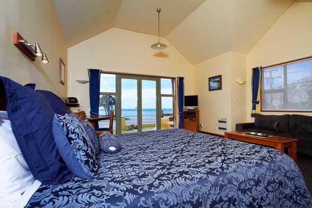 Accommodation - Anchor Inn Motel. Copyright Anchor Inn Motel.