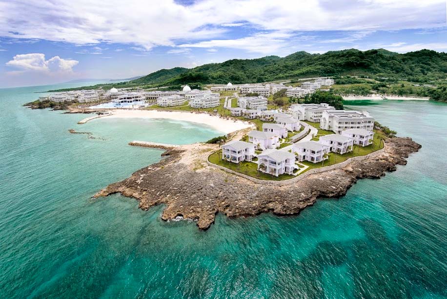 Grand Palladium Lady Hamilton Resort - Grand Palladium Lady Hamilton Resort & Spa. Copyright Grand Palladium Lady Hamilton Resort.