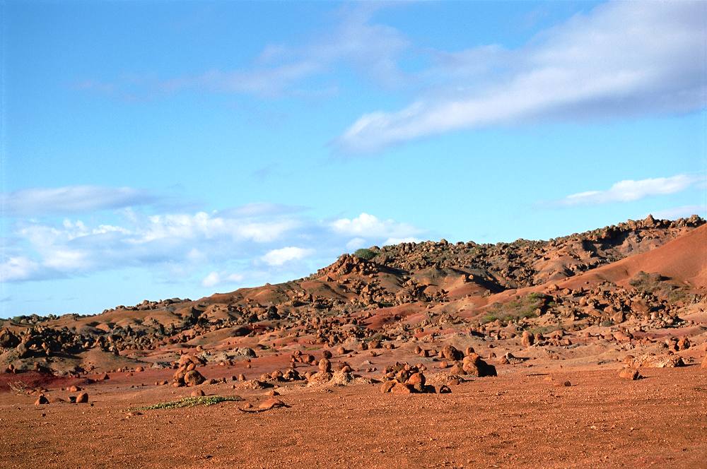 Keahiakawelo (Garden of the Gods) - Keahiakawelo (Garden of the Gods). Copyright Hawaii Tourism Japan (HTJ).