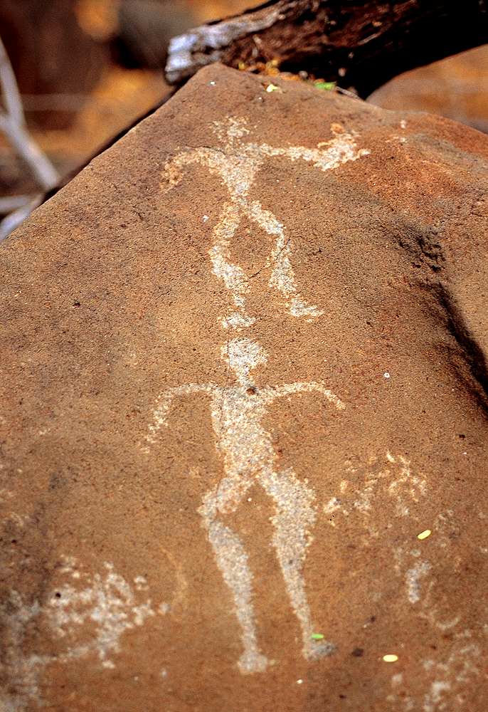 Poaiwa Petroglyphs - Petroglyphs at Poaiwa (The Bird Man of Lana`i). Copyright Hawaii Tourism Japan (HTJ).