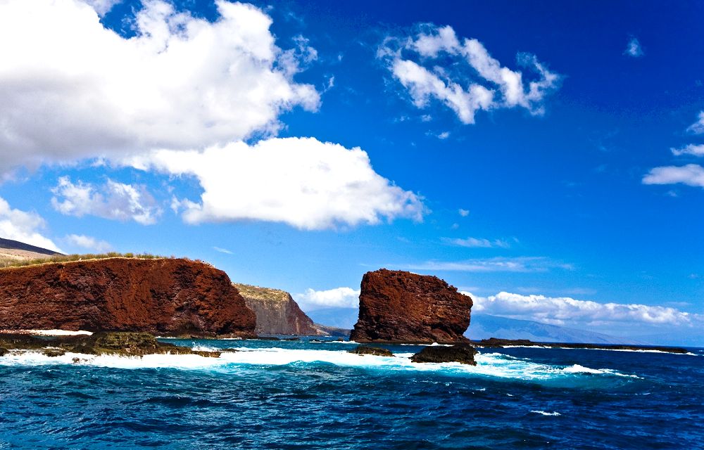 Puu Pehe (Sweetheart Rock) - Puu Pehe (Sweetheart Rock). Copyright Hawaii Tourism Authority (HTA) / Tor Johnson.