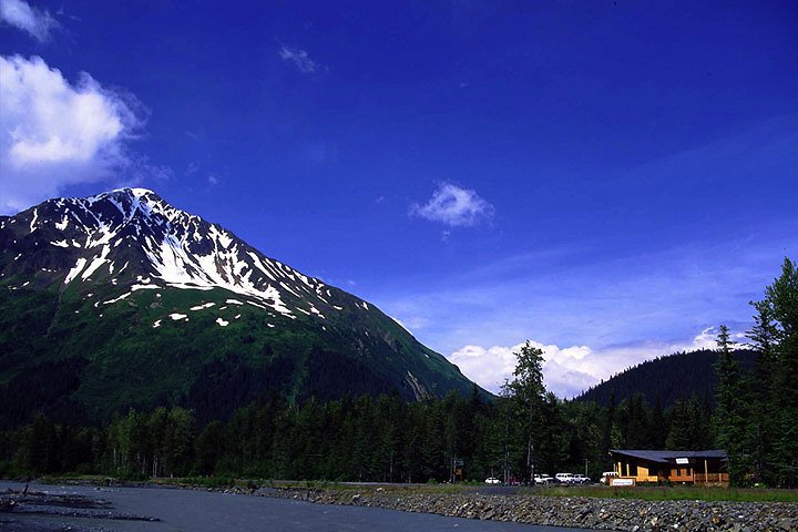 Standard Guest Rooms - Seward Windsong Lodge. Copyright Seward Windsong Lodge.