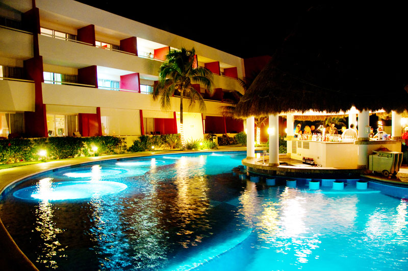 Panoramio - Photo of Temptation Resort Spa,Cancun, Mexico