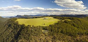 Spicers Peak Lodge