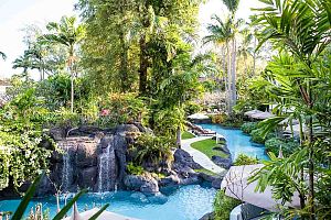 Colony Club by Elegant Hotels